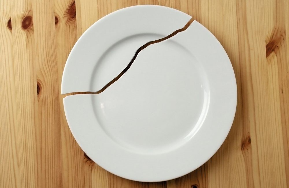 Разбитая тарелка