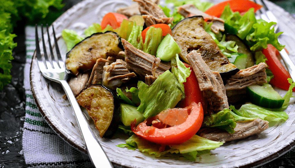 Теплый мясной салат с говядиной - салат на Новый Год