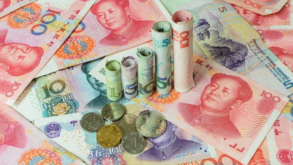 Купюры и монеты юань